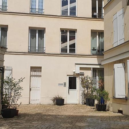Studio Calme Et Ensoleille Entierement Renove Paris Exterior photo