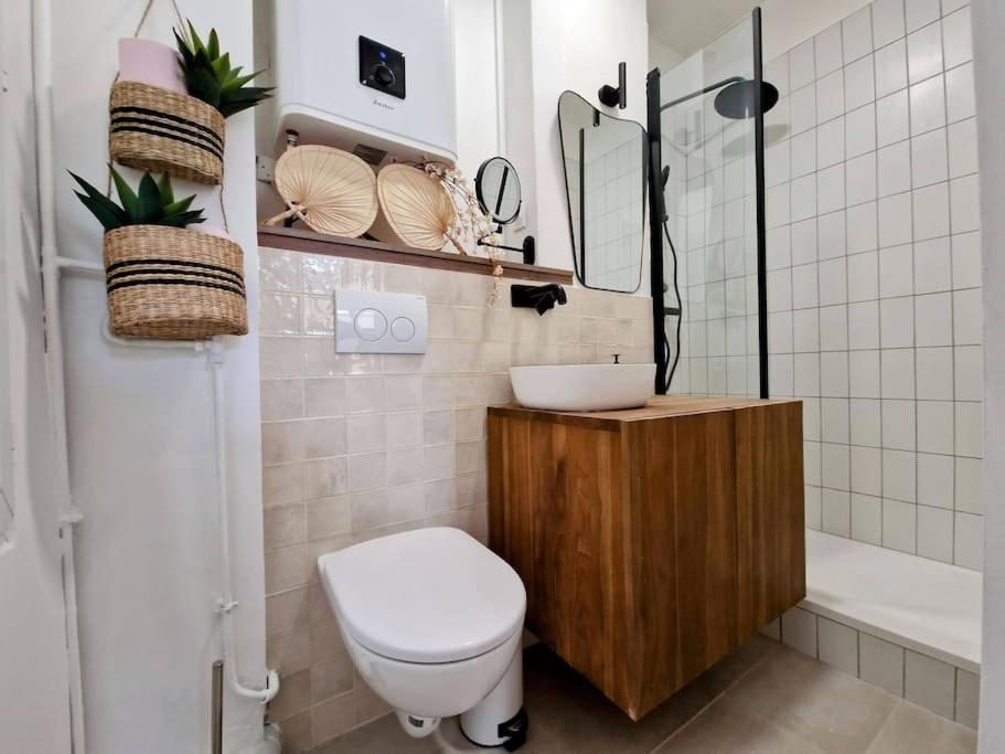 Studio Calme Et Ensoleille Entierement Renove Paris Exterior photo